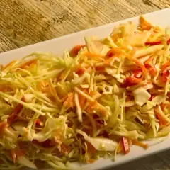 Surówka z kapusty jak z chińskiej restauracji - idealny przepis w domu
