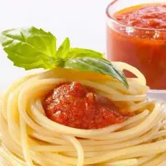 Prosty przepis na spaghetti z bazylią, który zachwyci Twoje podniebienie