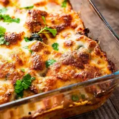 Idealna zapiekanka z makaronem penne - szybki i smaczny przepis na obiad