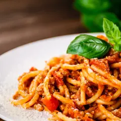 Spaghetti jak zrobić - prosty przepis, który zaskoczy Twoich gości