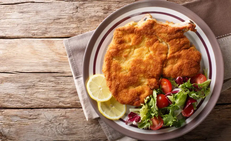 Jak przygotować schab z kością, aby był soczysty i aromatyczny